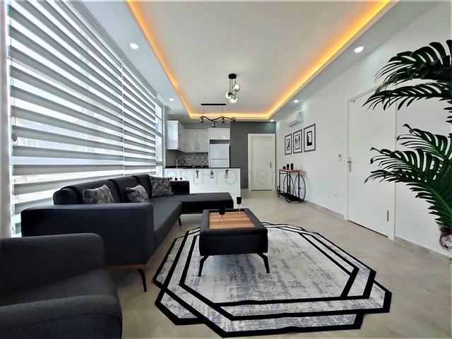 شقة انيقة 2 غرفة وصالة -مفروشة وضمن مجمع جديد - محمودلار / الانيا 