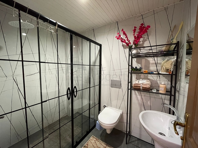 غرفتين وصالة مفروشة -في منطقة توسمور المركزية / مدينة الانيا 