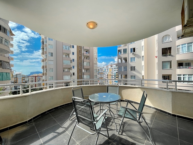 شقة عائلية للبيع في الانيا - غرفتين وصالة مفروشة -في توسمور / الانيا 