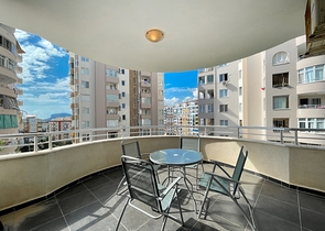 شقة عائلية للبيع في الانيا - غرفتين وصالة مفروشة -في توسمور / الانيا 