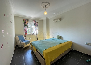 شقة عائلية للبيع في الانيا - غرفتين وصالة مفروشة -في توسمور / الانيا 