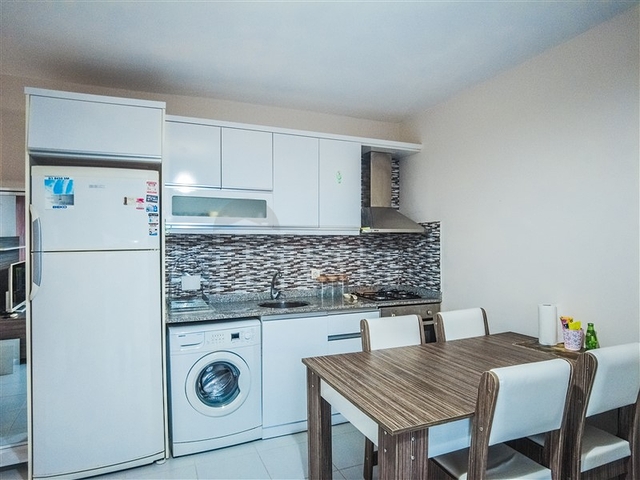 عقارات محمودلار - غرفة وصالة مفروشة -قريبة من البحر - محمودلار 