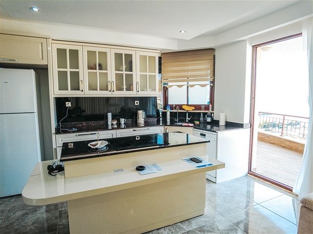 اطلالة بحر - دوبلكس فاخرة ضمن مجمع انيق - كارجيجاك / الانيا  