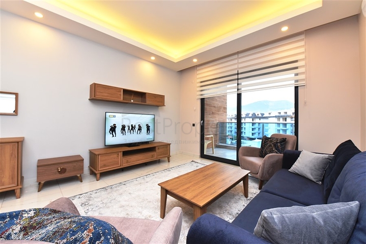 شقة فاخرة 3 غرف وصالة - مفروشة بأناقة -ضمن مجمع فاخر في منطقة اوبا المركزية / الانيا 