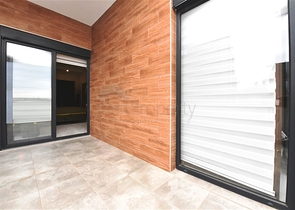 شقة فاخرة 3 غرف وصالة - مفروشة بأناقة -ضمن مجمع فاخر في منطقة اوبا المركزية / الانيا 