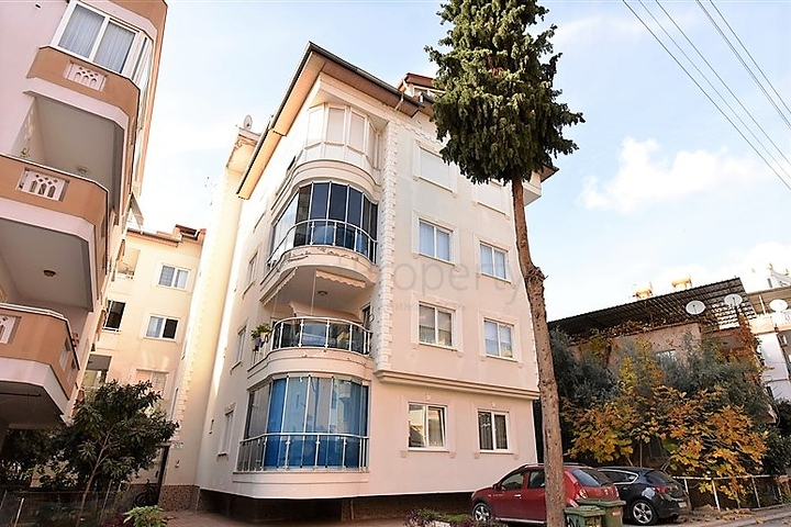 سعر مناسب - شقة 2 غرفة وصالة مفروشة - في مركز الانيا 