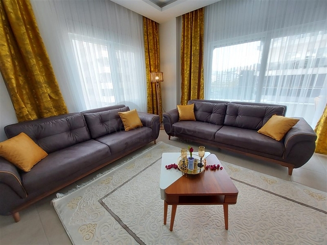 شقة على شارع بارباروس - غرفتين وصالة مفروشة - محمودلار / الانيا 