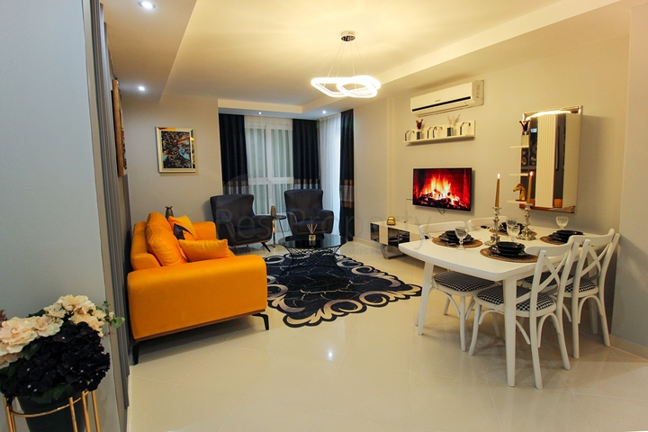 شقق للبيع في اوبا - غرفة وصالة قريبة من البحر - الانيا 