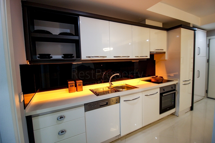 شقق للبيع في اوبا - غرفة وصالة قريبة من البحر - الانيا 