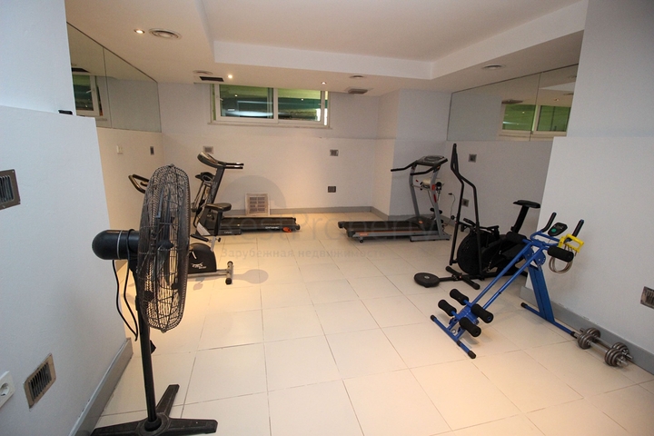 شقق للبيع في اوبا - غرفة وصالة قريبة من البحر - الانيا 