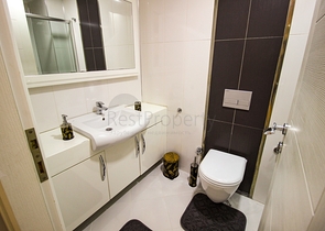 شقق للبيع في اوبا - غرفة وصالة قريبة من البحر - الانيا 