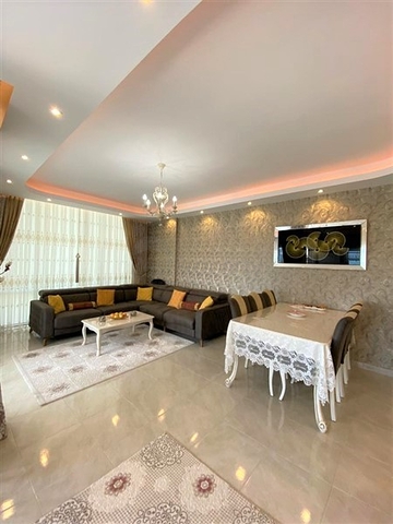 شقة انيقة -غرفتين وصالة مفروشة -ضمن مجمع سكني في محمودلار / الانيا 