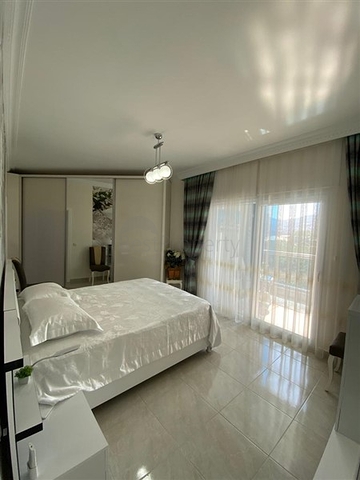 شقة انيقة -غرفتين وصالة مفروشة -ضمن مجمع سكني في محمودلار / الانيا 