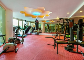 شقة انيقة -غرفتين وصالة مفروشة -ضمن مجمع سكني في محمودلار / الانيا 