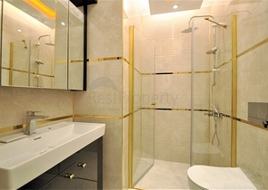 ضمن مجمع 5 نجوم - شقة غرفة وصالة واسعة نسبيا - في محمودلار / الانيا 