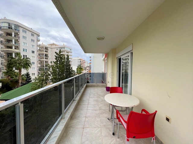 شقق للبيع في توسمور - غرفتين وصالة مع مطبخ منفصل -في الانيا 