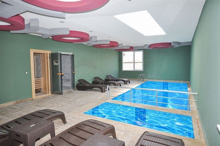 شقة غرفة وصالة مفروشة -مجمع سكني حديث - في محمودلار/ الانيا 