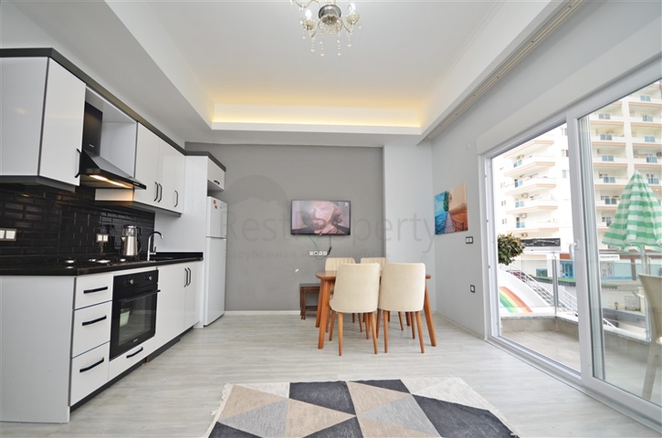 شقة غرفة وصالة مفروشة -مجمع سكني حديث - في محمودلار/ الانيا 