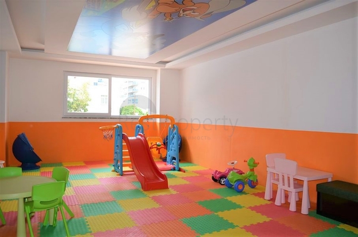 شقة غرفة وصالة مفروشة -مجمع سكني حديث - في محمودلار/ الانيا 