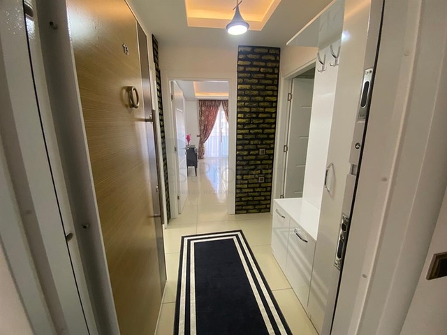 شقة غرفة وصالة مفروشة -مجمع فاخر -في محمودلار / الانيا 