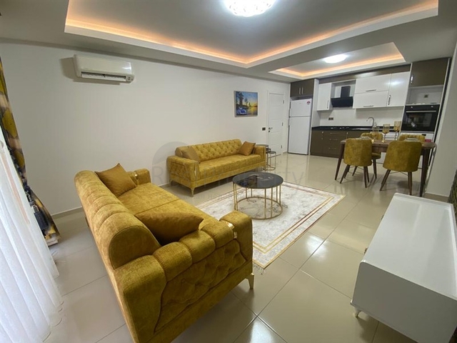 شقة غرفة وصالة مفروشة -مجمع فاخر -في محمودلار / الانيا 