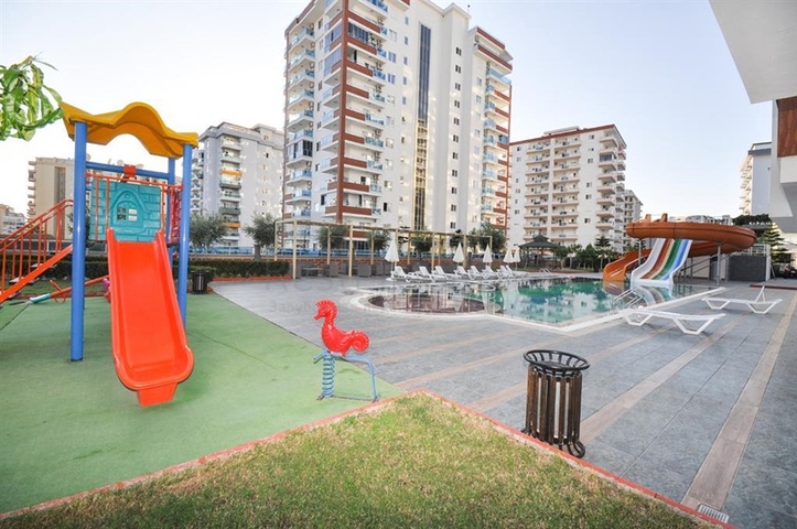 شقة غرفة وصالة مفروشة -مجمع فاخر -في محمودلار / الانيا 