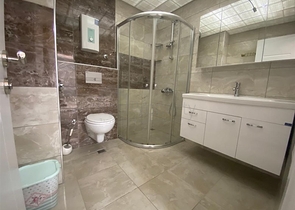 شقة غرفة وصالة مفروشة -مجمع فاخر -في محمودلار / الانيا 