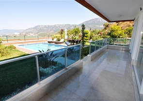 اطلالة بحر وقلعة -فيلا مستقلة مع مسبح خاص -في كارجيجاك / الانيا 