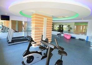 شقق للبيع في اوبا - ضمن مجمع فاخر - غرفتين وصالة مفروشة -اوبا / الانيا 