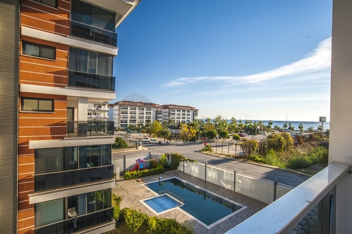 اطلالة بحر - شقة 2 غرفة وصالة في كاستل / الانيا 