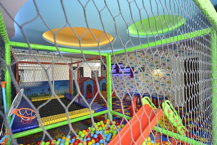 اطلالة رائعة  -شقة غرفة وصالة مفروشة -ضمن مجمع 5 نجوم - في افسلار/ الانيا