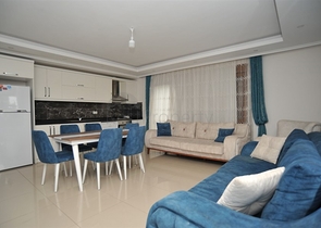 دوبلكس ارضية 3 غرف وصالة -ضمن مجمع سكني حديث -في منطقة كاستل / الانيا 