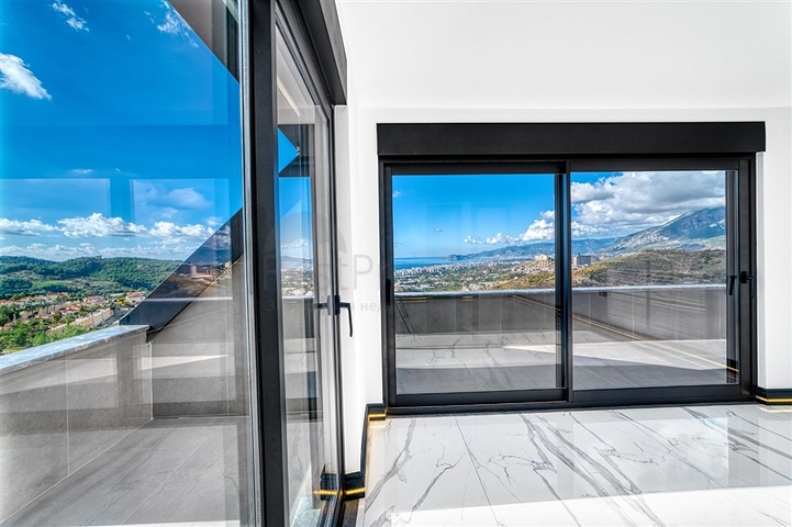 فيلا للبيع بالاقساط في الانيا - مستقلة مع مسبح خاص وباطلالة بحر -في كارجي جاك / الانيا 