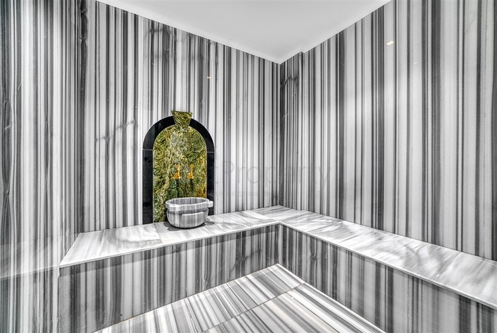 فيلا للبيع بالاقساط في الانيا - مستقلة مع مسبح خاص وباطلالة بحر -في كارجي جاك / الانيا 