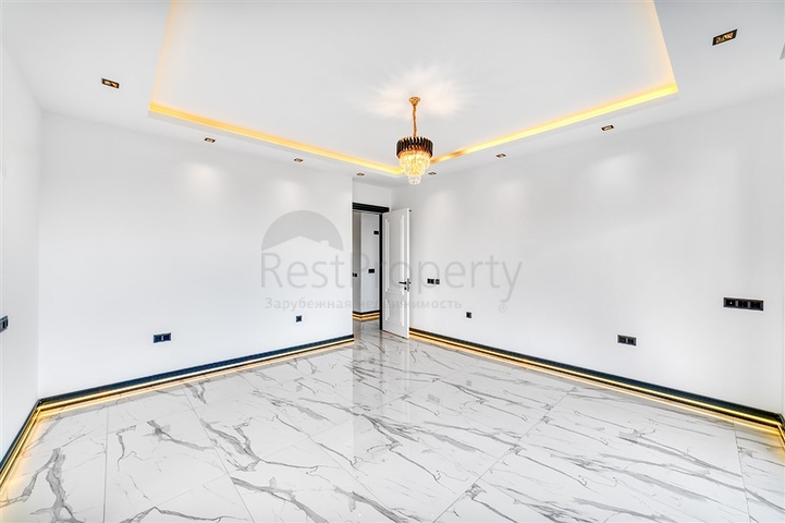 فيلا للبيع بالاقساط في الانيا - مستقلة مع مسبح خاص وباطلالة بحر -في كارجي جاك / الانيا 