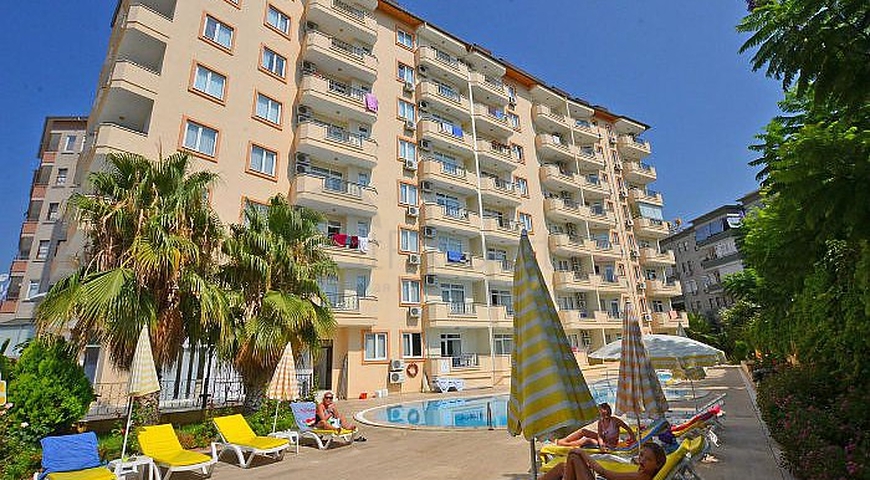 اطلالة بحر وقلعة - شقة 2 غرفة وصالة -مفروشة -في مركز الانيا 