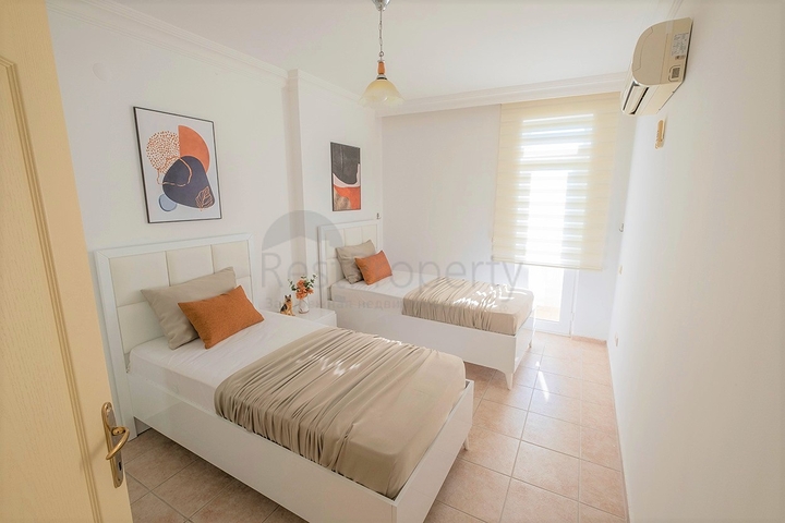 اطلالة بحر وقلعة - شقة 2 غرفة وصالة -مفروشة -في مركز الانيا 