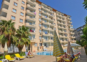 اطلالة بحر وقلعة - شقة 2 غرفة وصالة -مفروشة -في مركز الانيا 