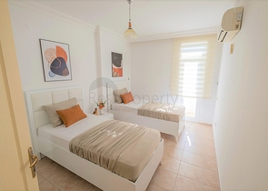 اطلالة بحر وقلعة - شقة 2 غرفة وصالة -مفروشة -في مركز الانيا 