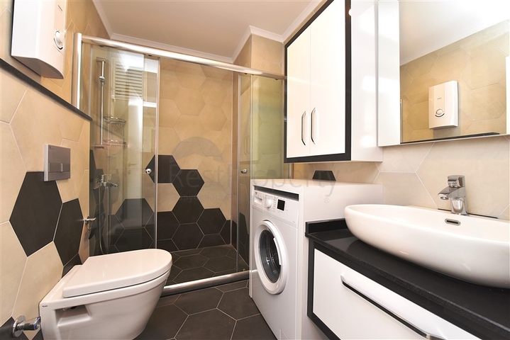 شقق للبيع في اوبا - غرفة وصالة مفروشة -الانيا 