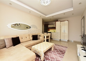 مجمع فاخر قريب من البحر -شقة غرفة وصالة مفروشة - محمودلار/ الانيا 