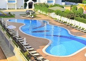 مجمع فاخر قريب من البحر -شقة غرفة وصالة مفروشة - محمودلار/ الانيا 