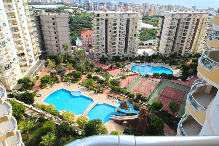 شقة واسعة في الانيا - غرفتين وصالة مفروشة -ضمن مجمع سكني في محمودلار / الانيا 