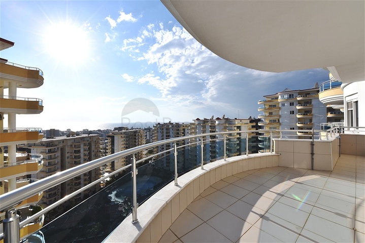 شقة واسعة في الانيا - غرفتين وصالة مفروشة -ضمن مجمع سكني في محمودلار / الانيا 