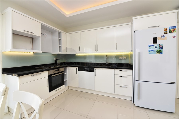 شقة عائلية واسعة - غرفتين وصالة مفروشة -اطلالة مفتوحة - في محمودلار/ الانيا 