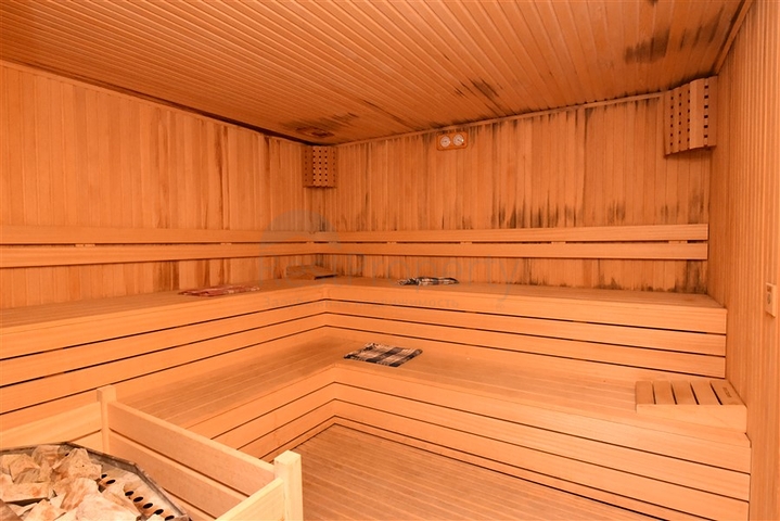 شقة عائلية واسعة - غرفتين وصالة مفروشة -اطلالة مفتوحة - في محمودلار/ الانيا 