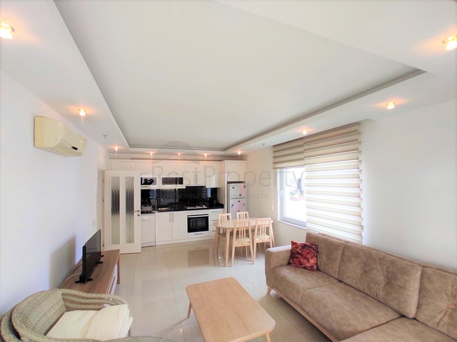 قريبة من شاطئ كليوباترا - شقة غرفة وصالة مفروشة ضمن مجمع حديث - الانيا 