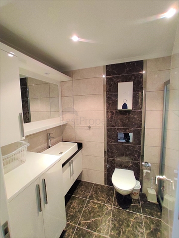 قريبة من شاطئ كليوباترا - شقة غرفة وصالة مفروشة ضمن مجمع حديث - الانيا 