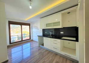 بالقرب من شاطئ كليوباترا - دوبلكس واسعة 2 غرفة وصالة - مركز الانيا 