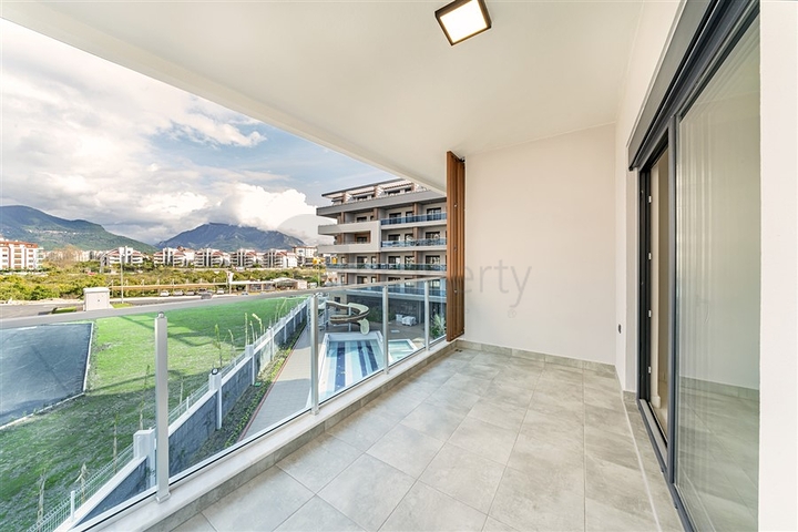 مجمع فاخر في اوبا - شقة 3 غرف وصالة - اوبا / الانيا 